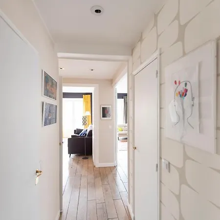 Parador * Παρίσι